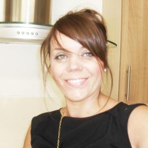Profilbild von Ladyinred23